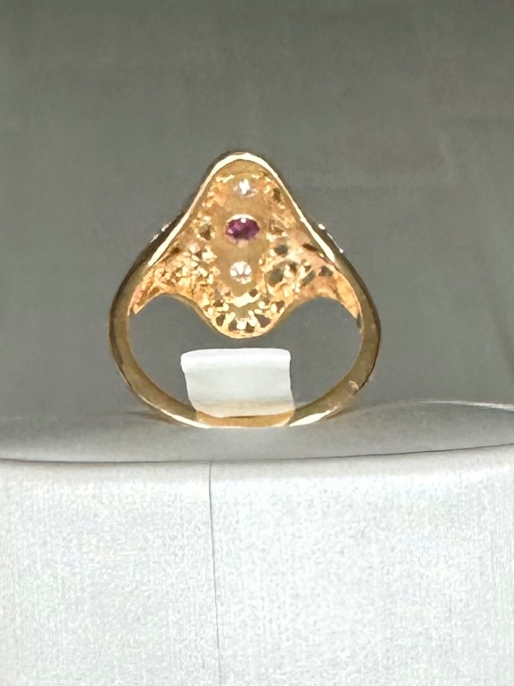 ✨ Vintage 1920s 14k Yellow Gold Ruby & Diamond Navette Filigree Ring ✨ size 6 - Picture 6 of 12